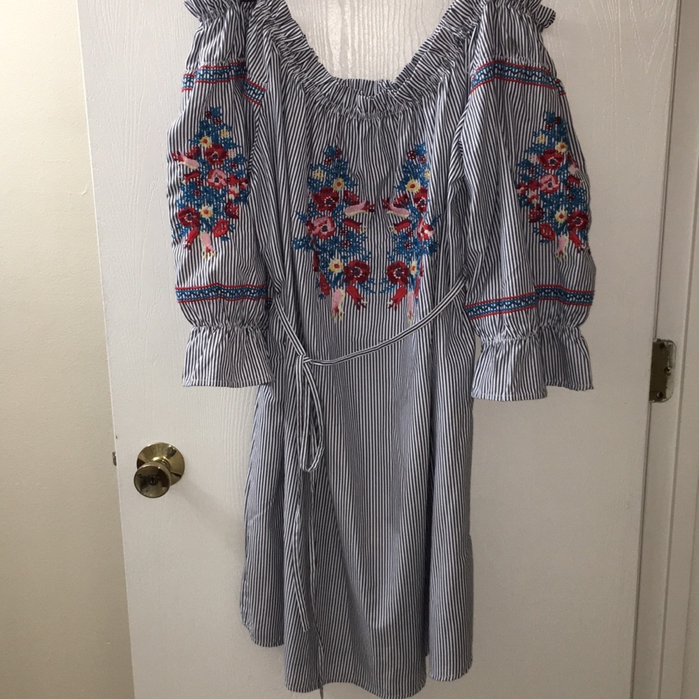 Detailed embroidered dress